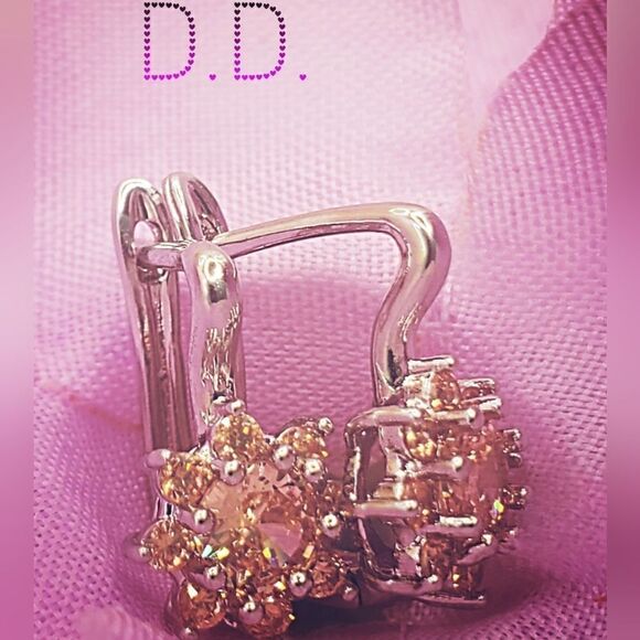 18K Yellow Gold on 925 Silver Champagne Diamond Flower Latch Back Earrings - Picture 5 of 7